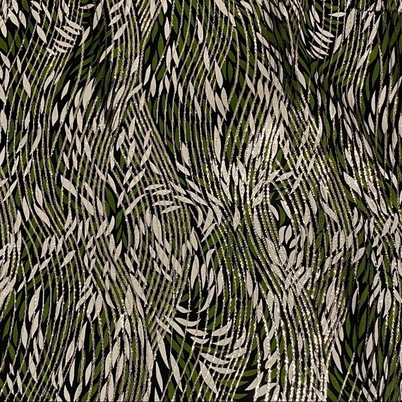 ❄️Tory Burch Metallic Sleeveless top size 6 - Picture 2 of 3